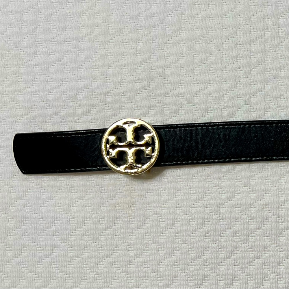 Authentic Tory Burch reversible belt